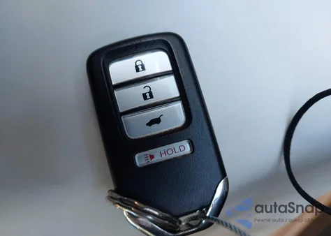 2022 Honda Odyssey Lx z USA, uszkodzony, nr VIN 5FNRL6H29NB009148